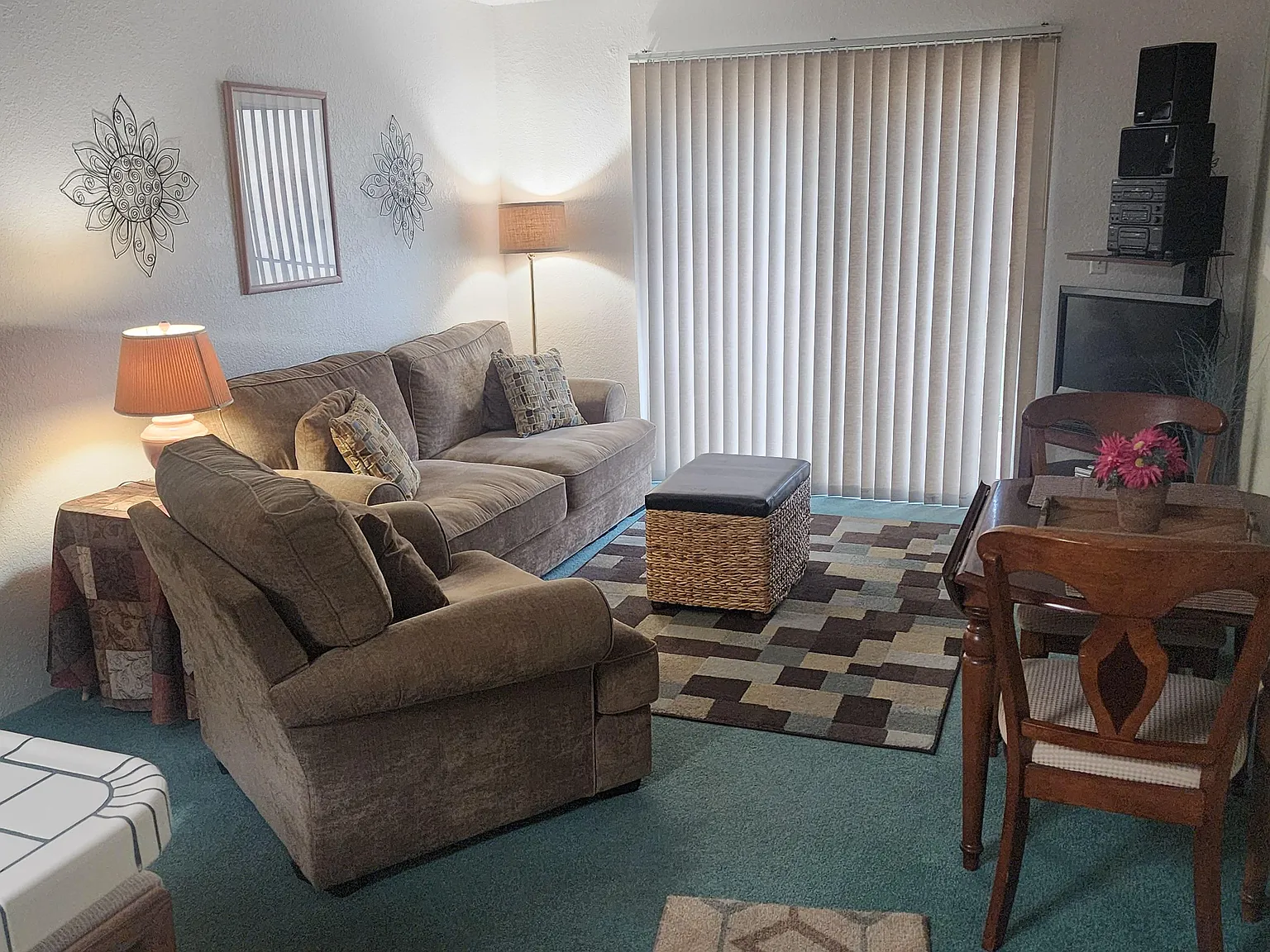 1 bed, 672 sqft, $1,100 — Photo 4