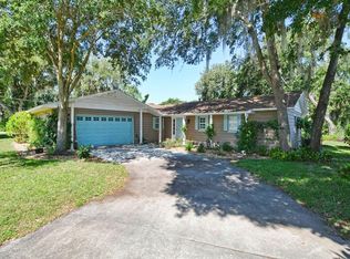 1401 Beverly Point Rd, Leesburg, FL 34748