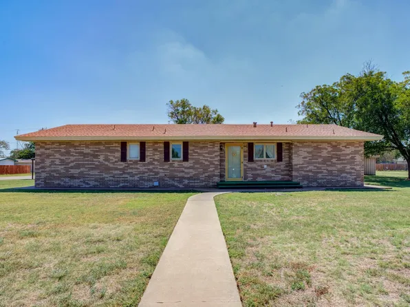 203 W 6th St, Hale Center, TX 79041