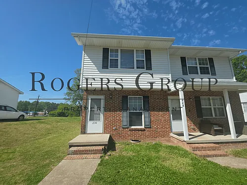 228-230 Wilmington Ave Photo 1