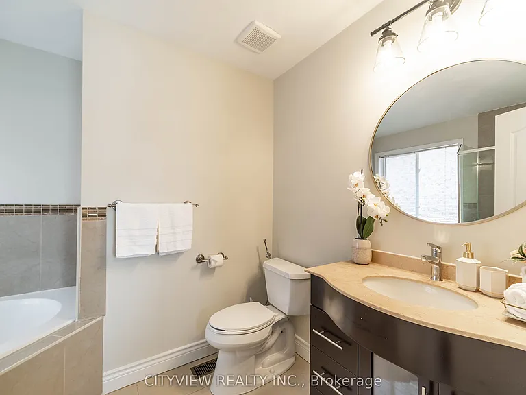 2330 Grand Oak Trl — Photo 31