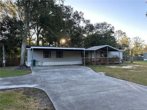 903 Kim St, Sulphur, LA 70663