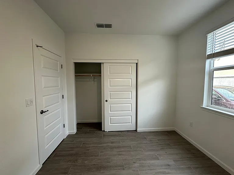 1667 Pena Ln — Photo 13