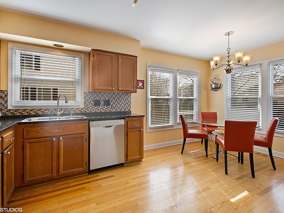 3rd image of 106 Jansen Ln