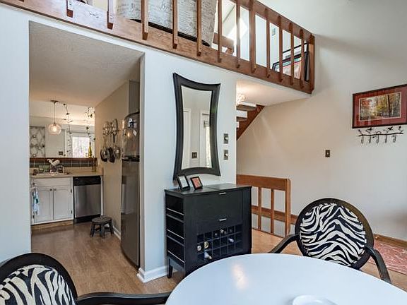 4th image of 34 Willowbrook Dr #0