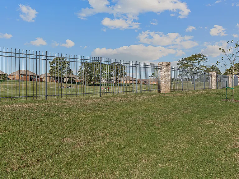 Outside view| 2 Bed 2.5 Bath | The Cabernet