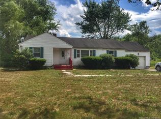 495 Mountain Rd, Suffield, CT 06078