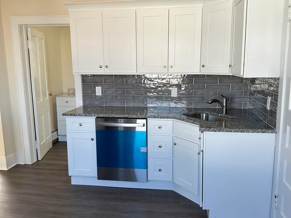 547 Avenue A image 6 of 14