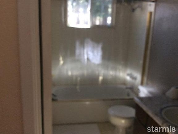 4th image of 660 Tehama Dr