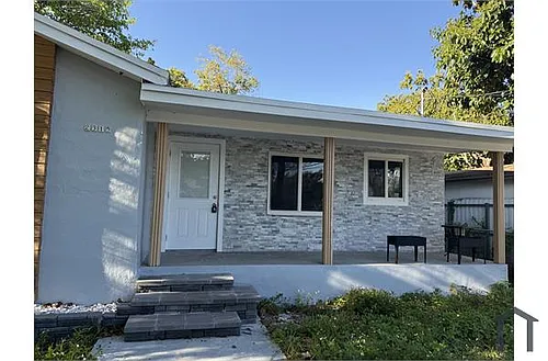 2359 NW 63rd St Photo 1