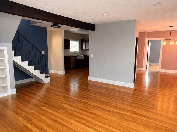 9 Almont St #2, Winthrop, MA 02152