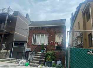 2472 E 11th St, Brooklyn, NY 11235