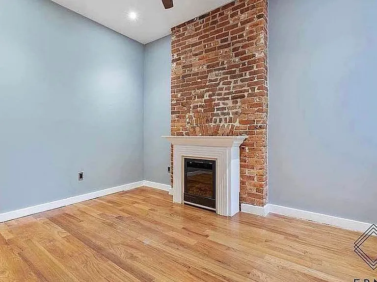 913 Saint Johns Pl #2F — Photo 6