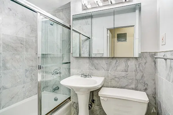 Rented by Anchor Associates | media 14