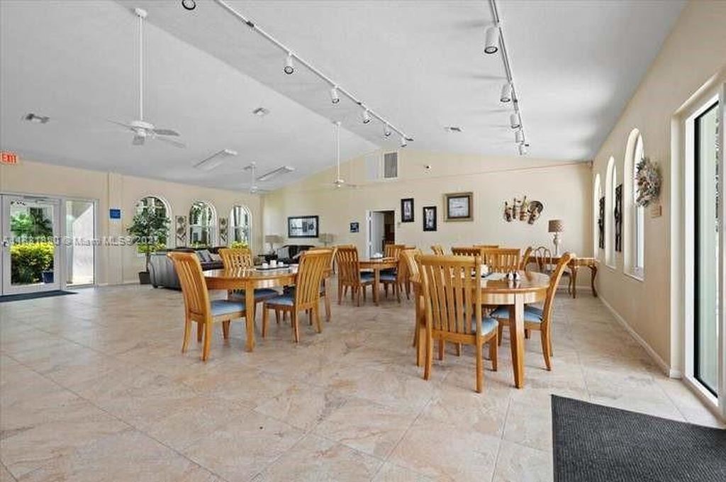 2508 SE Anchorage Cv #1, Pt Saint Lucie, FL - View 6