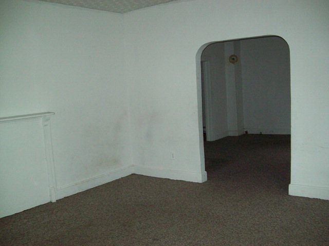 2nd image of 932 Vance St