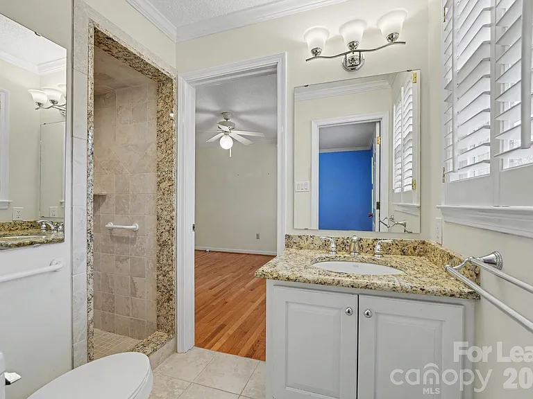 11002 Harrisburg Rd — Photo 10