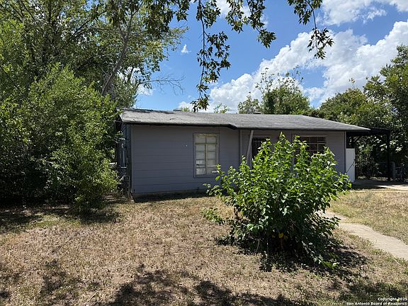3rd image of 146 DANNY CLAY DR