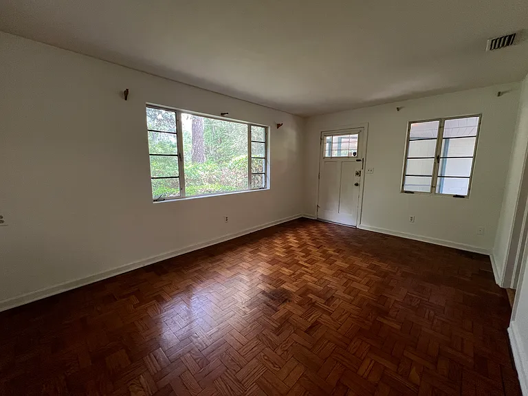 3309 NW 3rd St — Photo 5