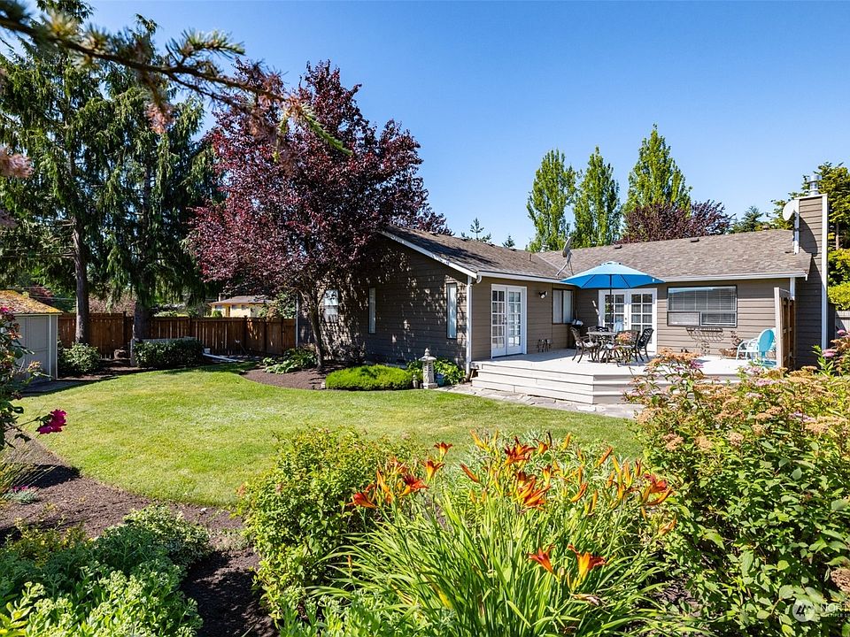 1st image of 4821 192nd Street SW