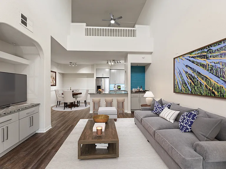 Cortland Portofino Place — Photo 5