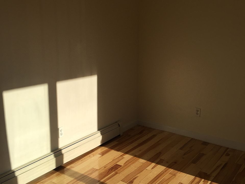 7326 Queens Midtown Expy Maspeth NY Zillow