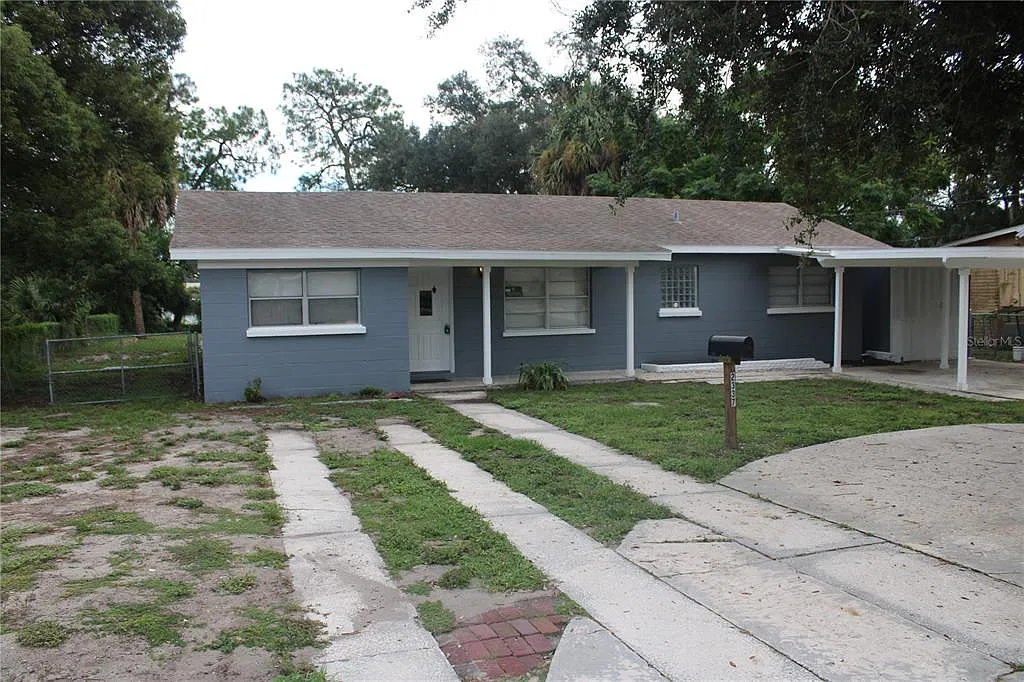 4 bed, 2.0 bath, 1378 sqft, $2,200 — Photo 2