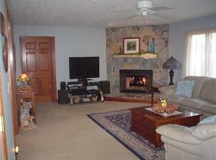 10269 Loreto Ridge Dr, Kirtland, OH 44094