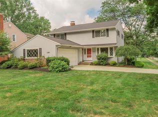1180 Ford Rd, Lyndhurst, OH 44124