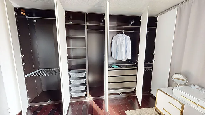 Rented by Corcoran | media 7