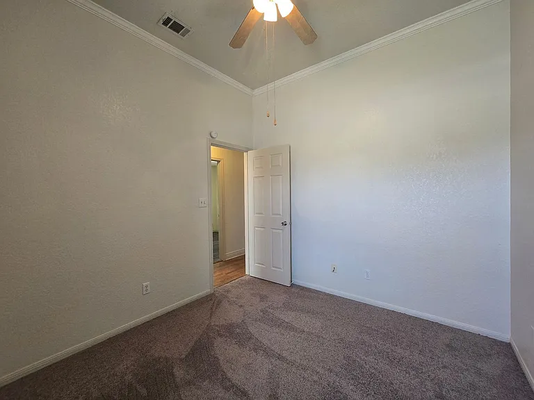 2305 Amethyst Dr — Photo 22