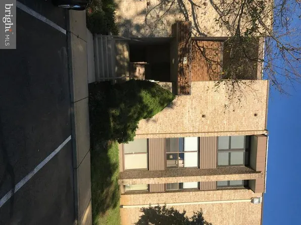 3329 Huntley Square Dr APT A, Temple Hills, MD 20748
