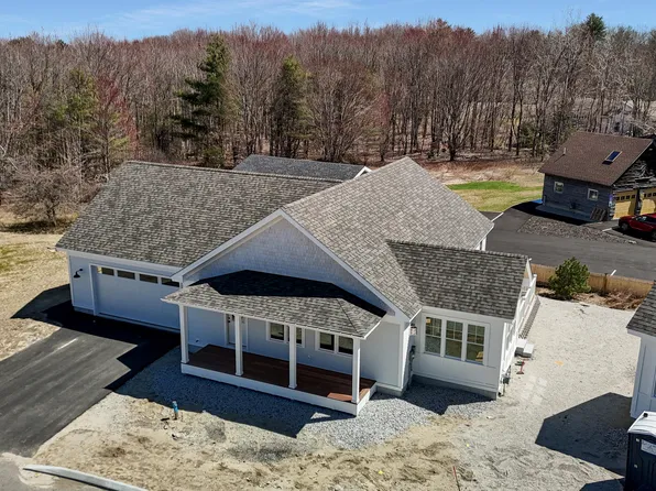 16 Dozer Drive, North Yarmouth, ME 04097