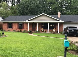 212 Shenandoah Rd N, Brandon, MS 39047