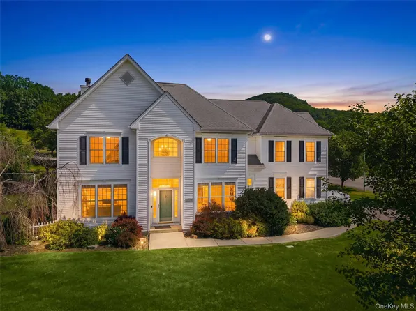 2 Elgin Court, Highland Mills, NY 10930