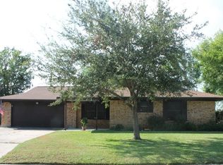 1113 Brookhollow Dr, Port Lavaca, TX 77979