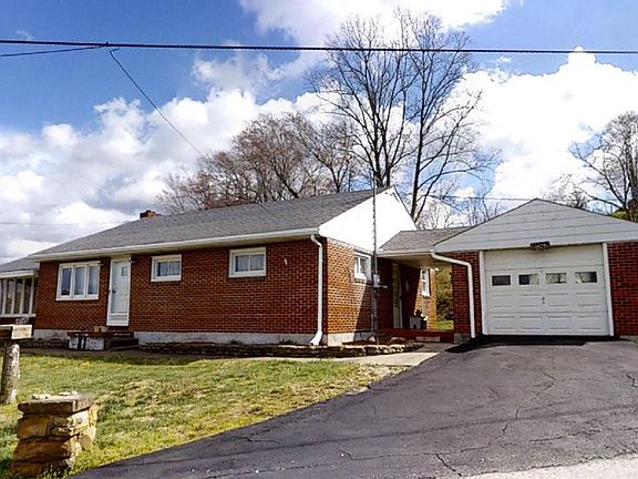 4th image of 89 Delano Ln