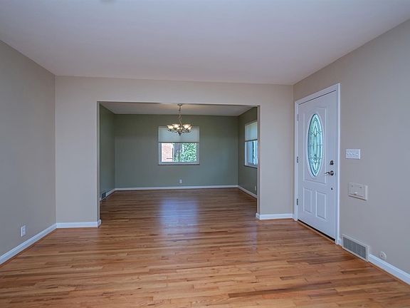 4th image of 6465 Craigland Ct