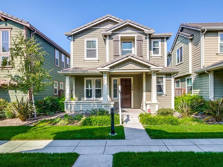 309 Rayos Del Sol Dr — Photo 1