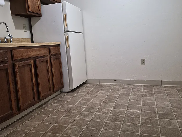 955 Campus Rd #206 — Photo 3