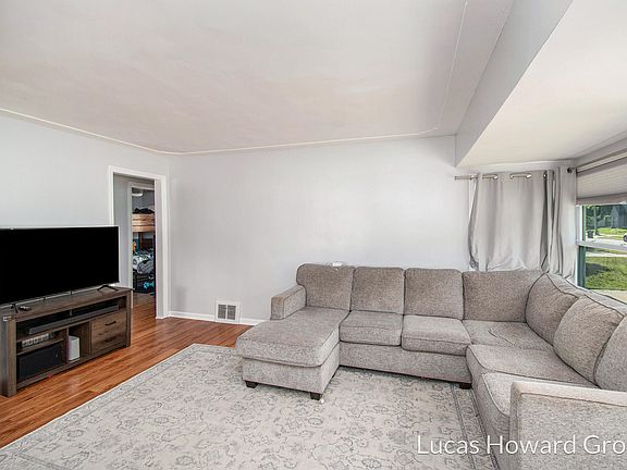 4th image of 67 Canterbury St SW