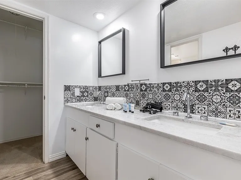 5881 Preston View Blvd #215 — Photo 16