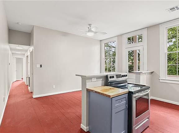 2nd image of 2103 Baronne St #2C