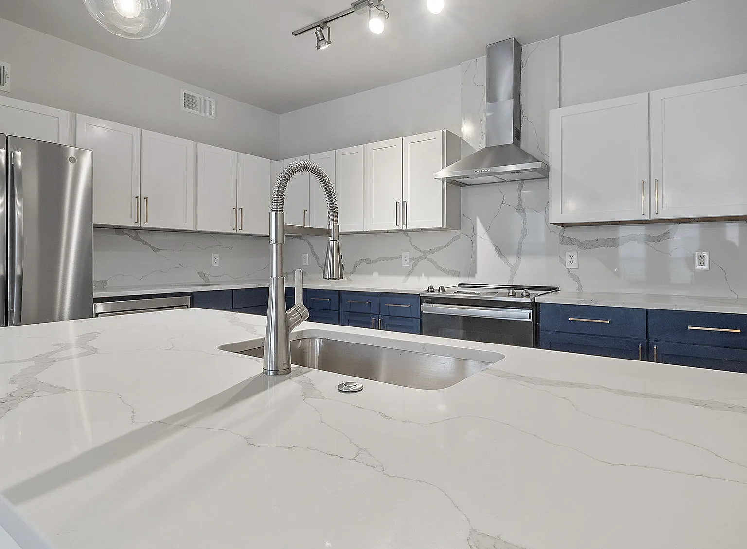 The Lofts at West 7th — Photo 3