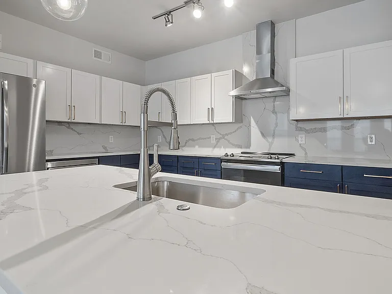 The Lofts at West 7th — Photo 3