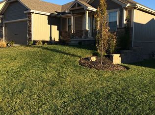 207 NE Hannah Ct, Grain Valley, MO 64029