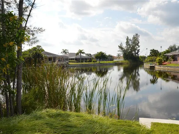 838 SW 12th Ter, Cape Coral, FL 33991