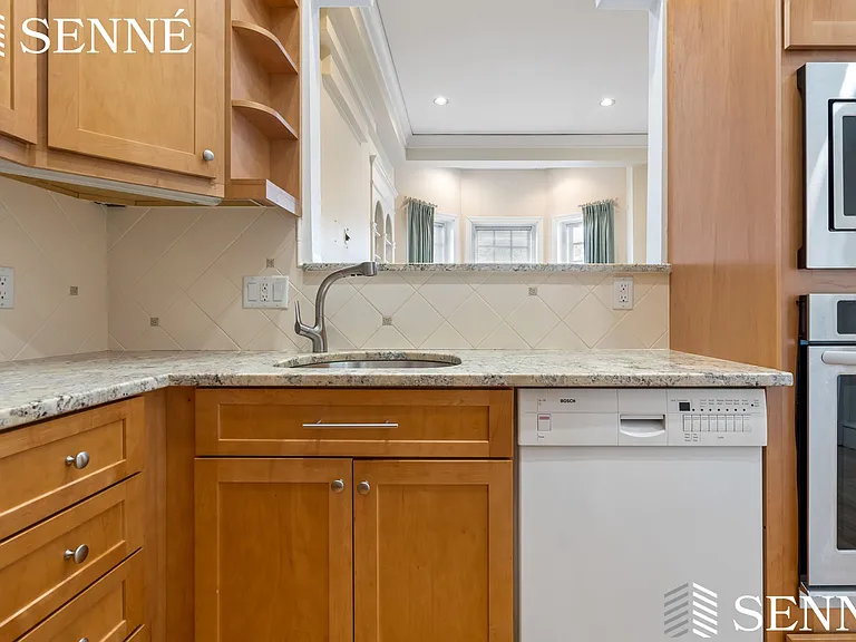 216-218 Commonwealth Ave #4 — Photo 7