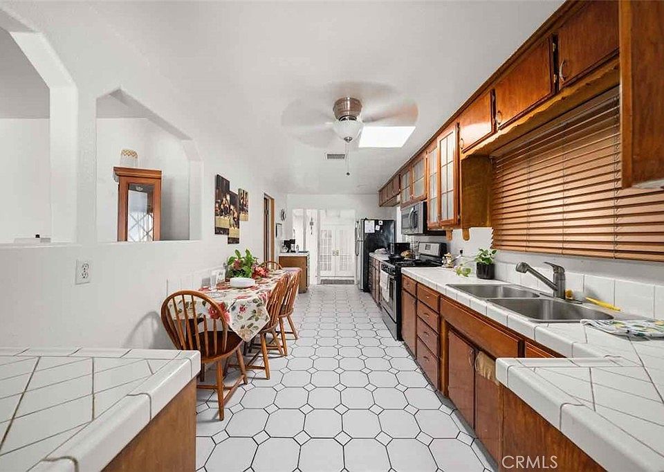 9279 Indiana Ave, Riverside, CA 92503 | MLS #IV24212973 | Zillow