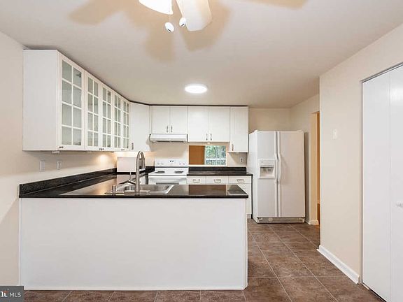 5th image of 11893 New Country Ln